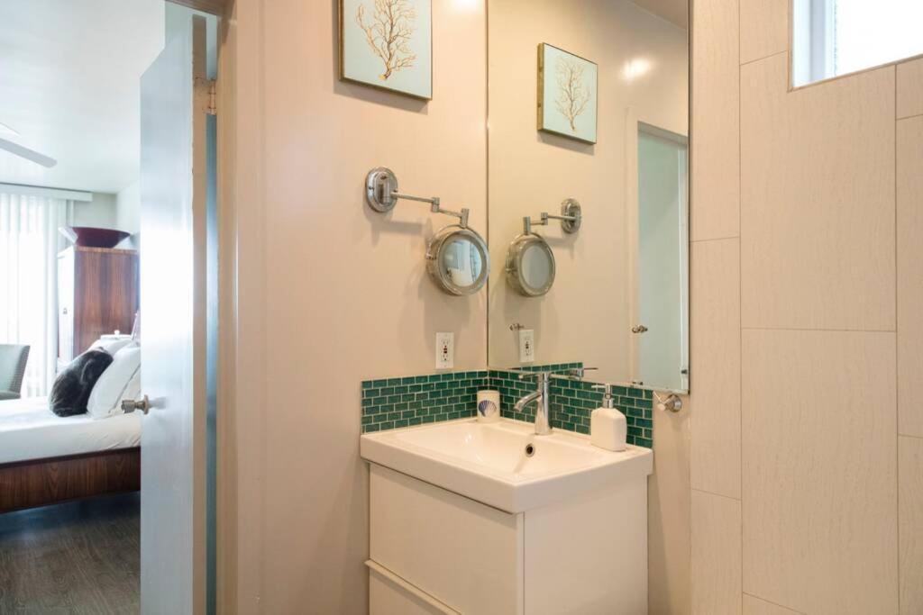 Oceanfront Oasis Apartment Long Beach Exterior photo