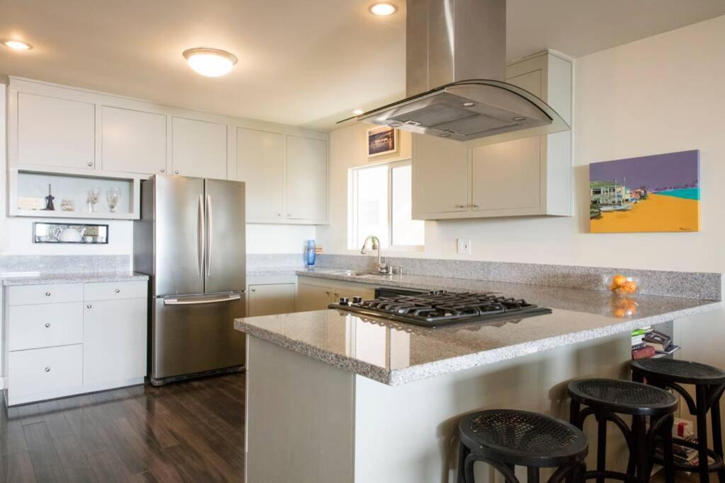 Oceanfront Oasis Apartment Long Beach Exterior photo
